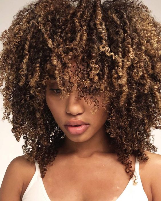 Tips And Tricks For Well Moisturized Curls