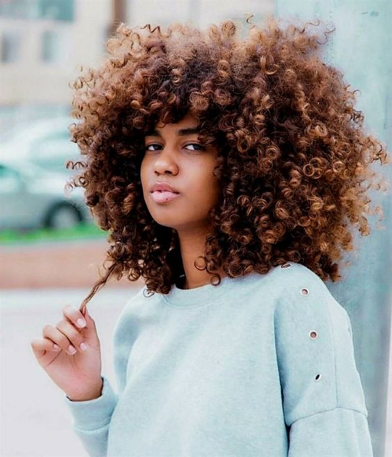 https://thebedheadsociety.com/7-natural-oils-every-curly-girl-needs-in-her-life/