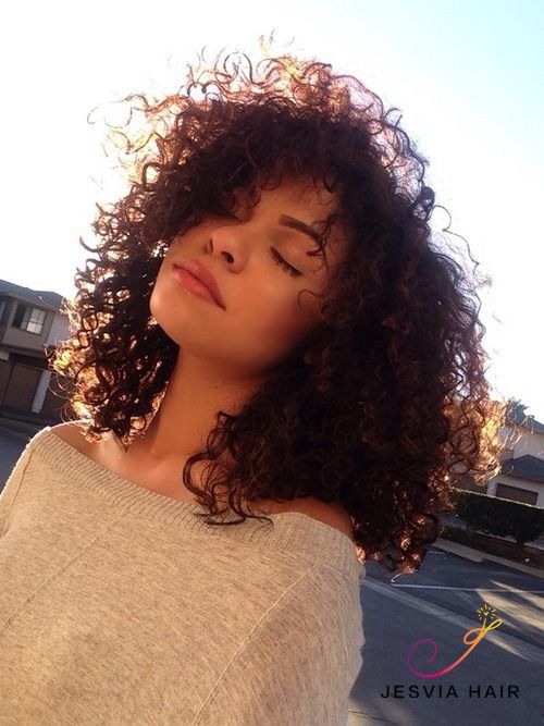 How To Use Coconut Oil Overnight For Beautiful Curls