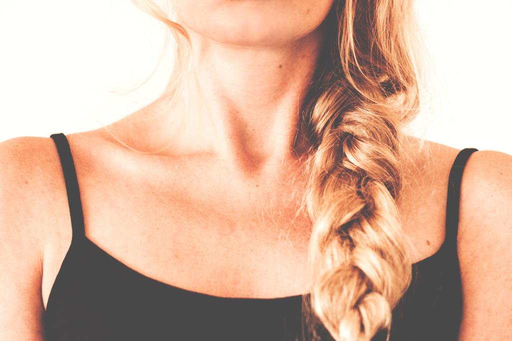 How To Sleep Your Way To Amazing Curls