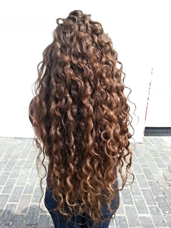 curly hair