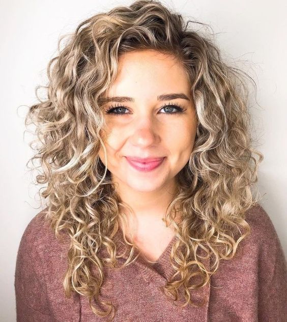 Tips To Fall Blissfully In Love With Your Curls