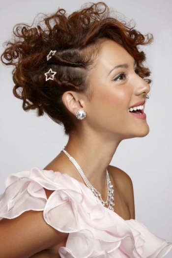 sidetwists-curly-hairstyles-for-prom