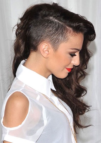 Skrillex-undercut-for-curly-hair