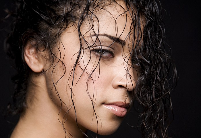 How To Skip The Wet Gelled Look On Curly Hair 